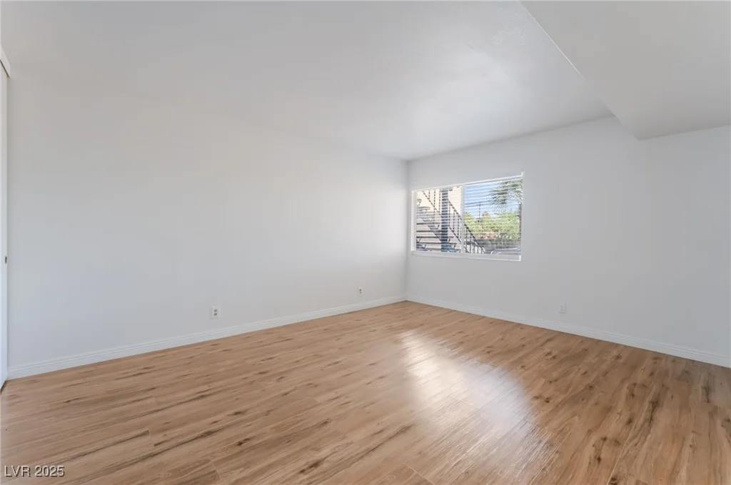 1440 Vegas Valley, Las Vegas, NV 89169