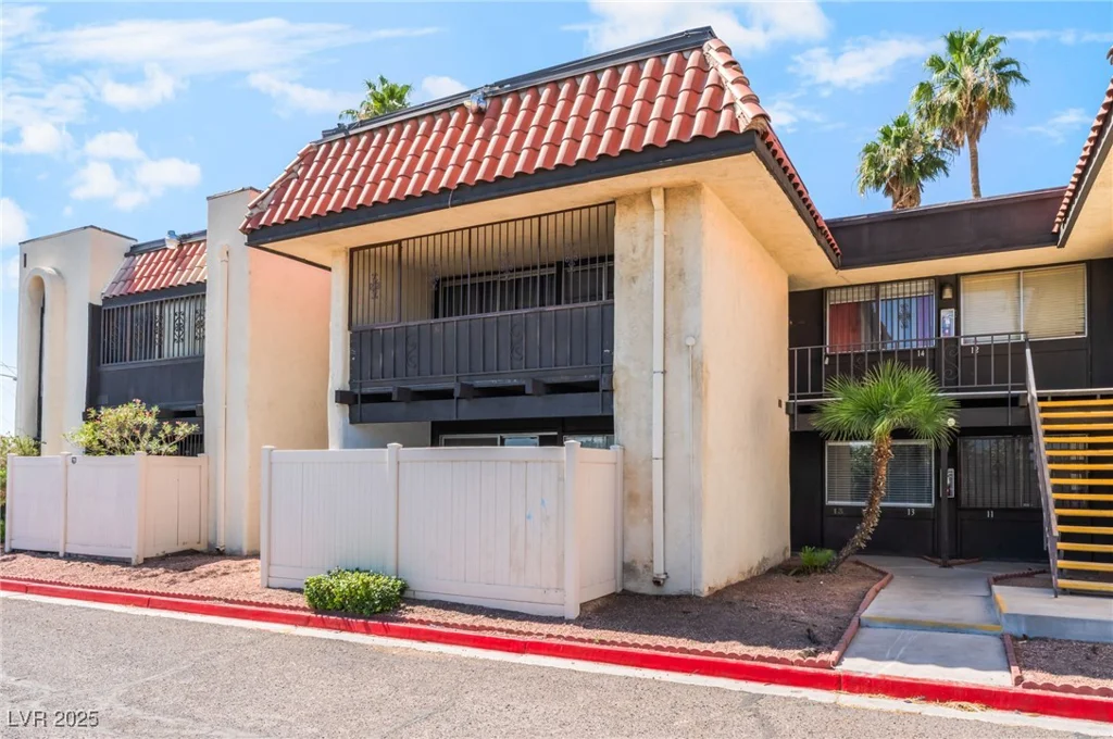 1440 Vegas Valley, Las Vegas, NV 89169
