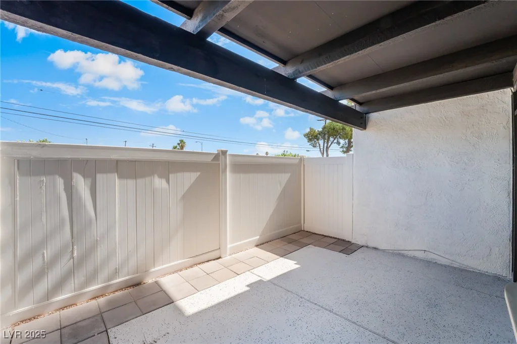 1440 Vegas Valley, Las Vegas, NV 89169