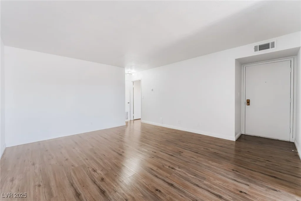 1440 Vegas Valley, Las Vegas, NV 89169
