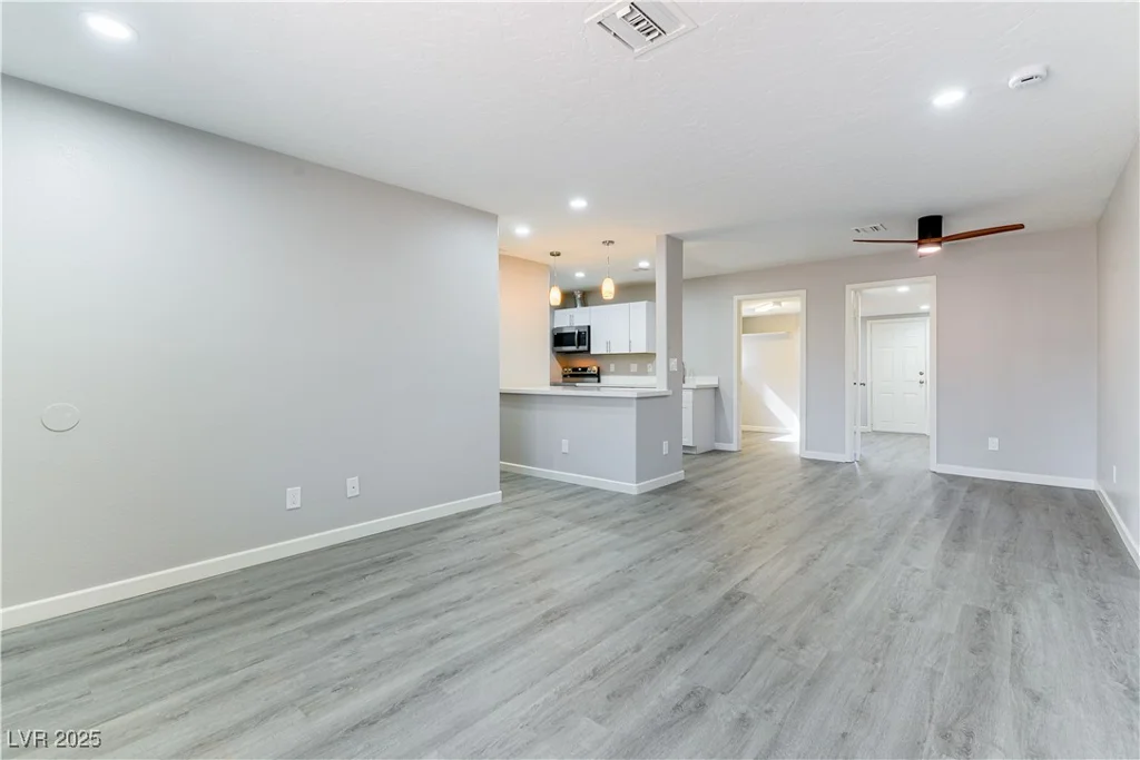 5800 Auborn, Las Vegas, NV 89108