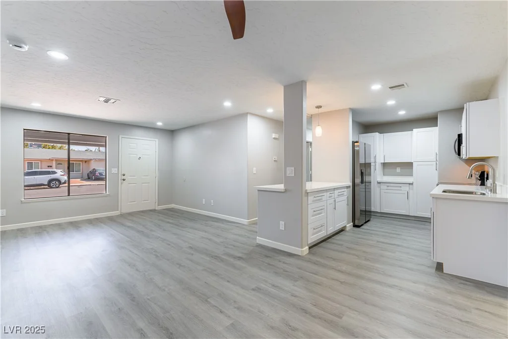 5800 Auborn, Las Vegas, NV 89108