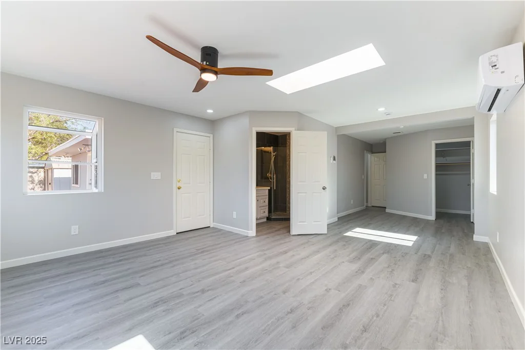 5800 Auborn, Las Vegas, NV 89108