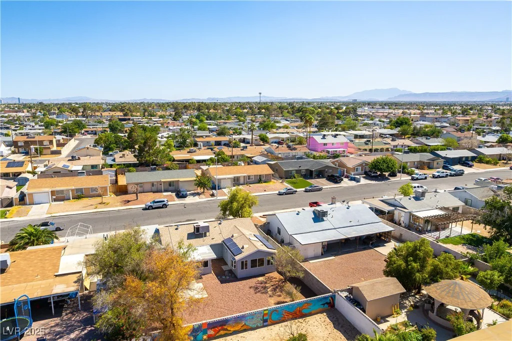 5800 Auborn, Las Vegas, NV 89108