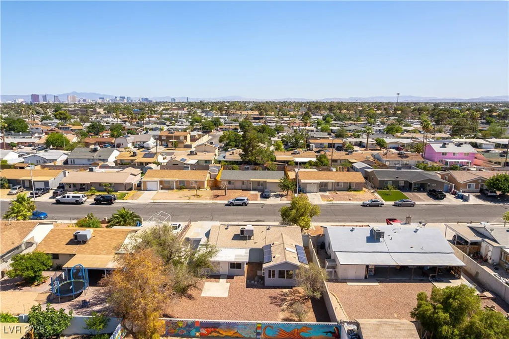 5800 Auborn, Las Vegas, NV 89108