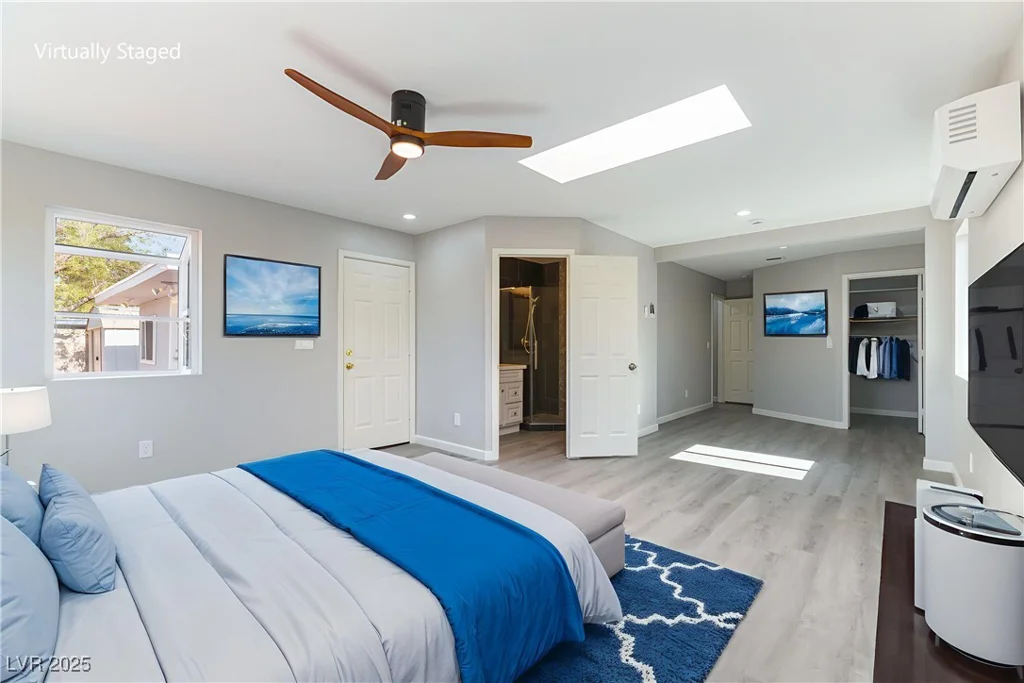 5800 Auborn, Las Vegas, NV 89108