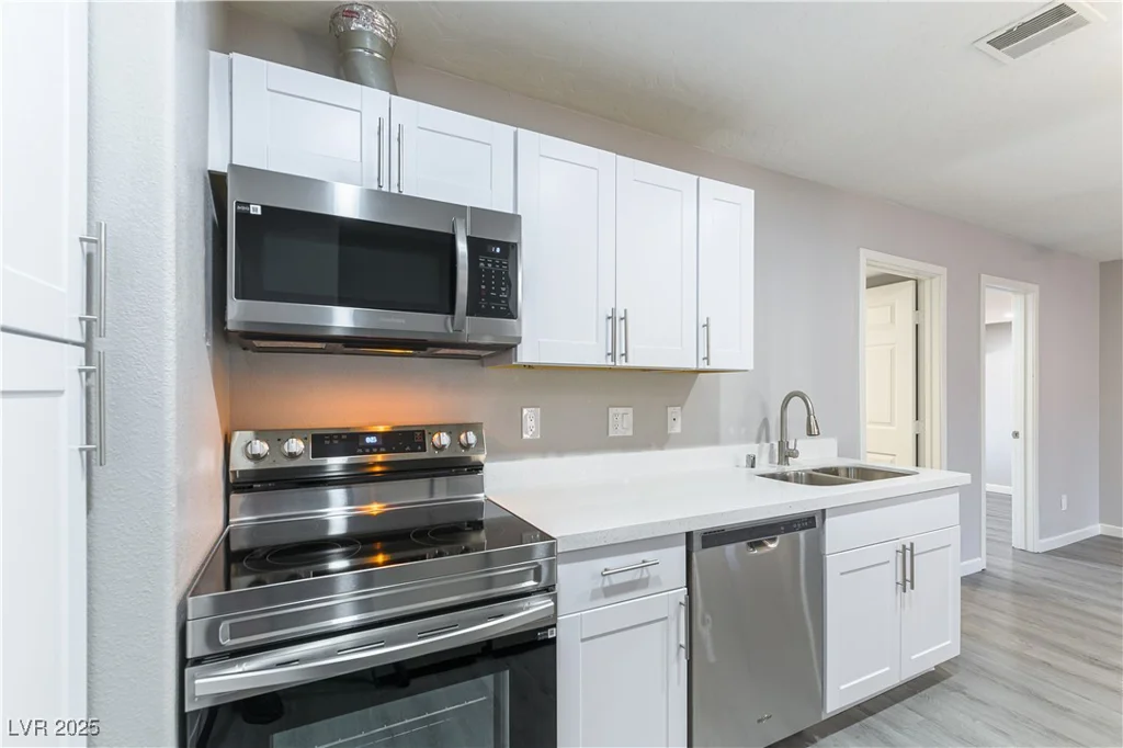 5800 Auborn, Las Vegas, NV 89108