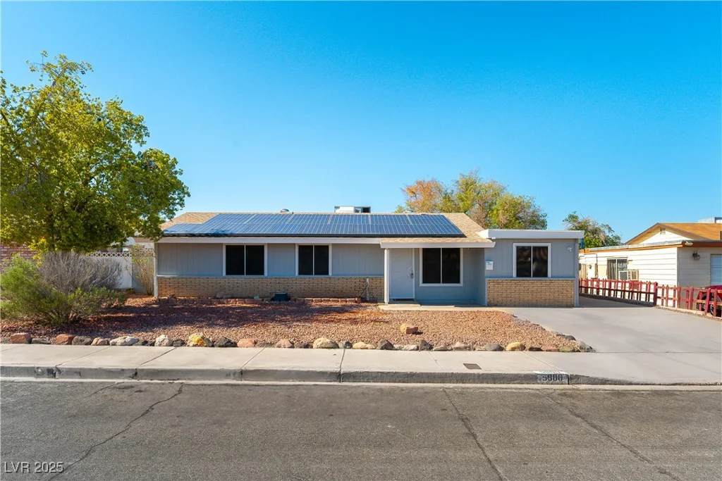 5800 Auborn, Las Vegas, NV 89108