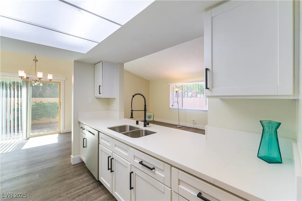 2241 Tall Pine, Las Vegas, NV 89108