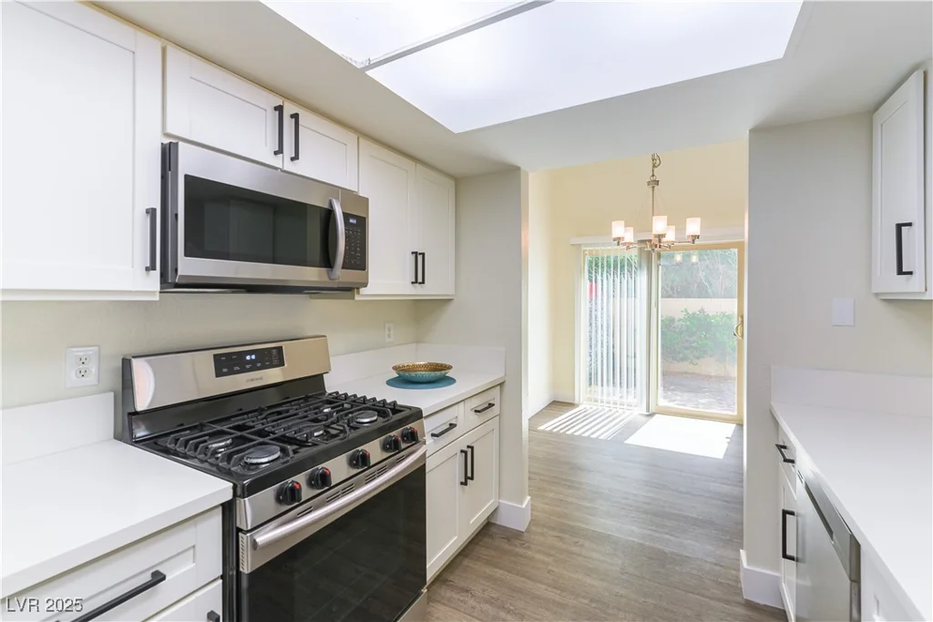 2241 Tall Pine, Las Vegas, NV 89108