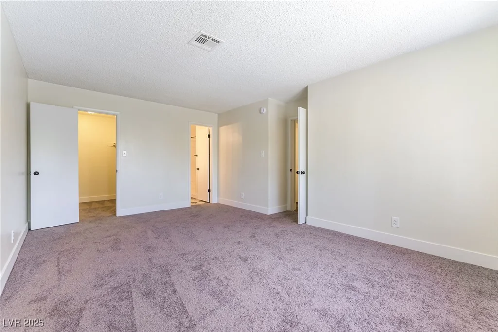 2241 Tall Pine, Las Vegas, NV 89108