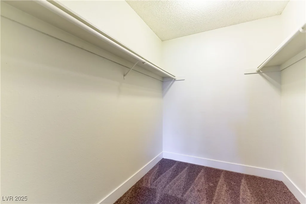 2241 Tall Pine, Las Vegas, NV 89108