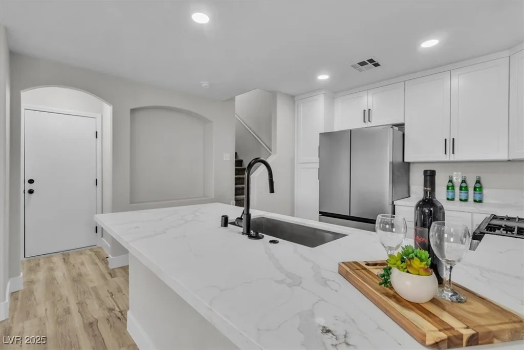 10373 Midnight Iris, Las Vegas, NV 89183