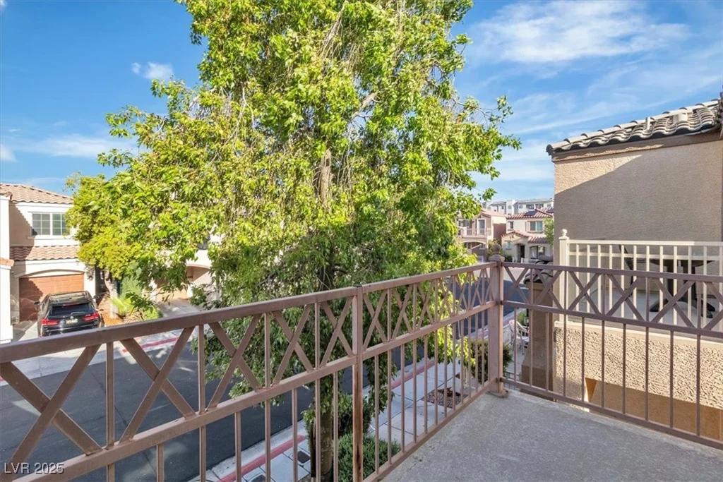 10373 Midnight Iris, Las Vegas, NV 89183