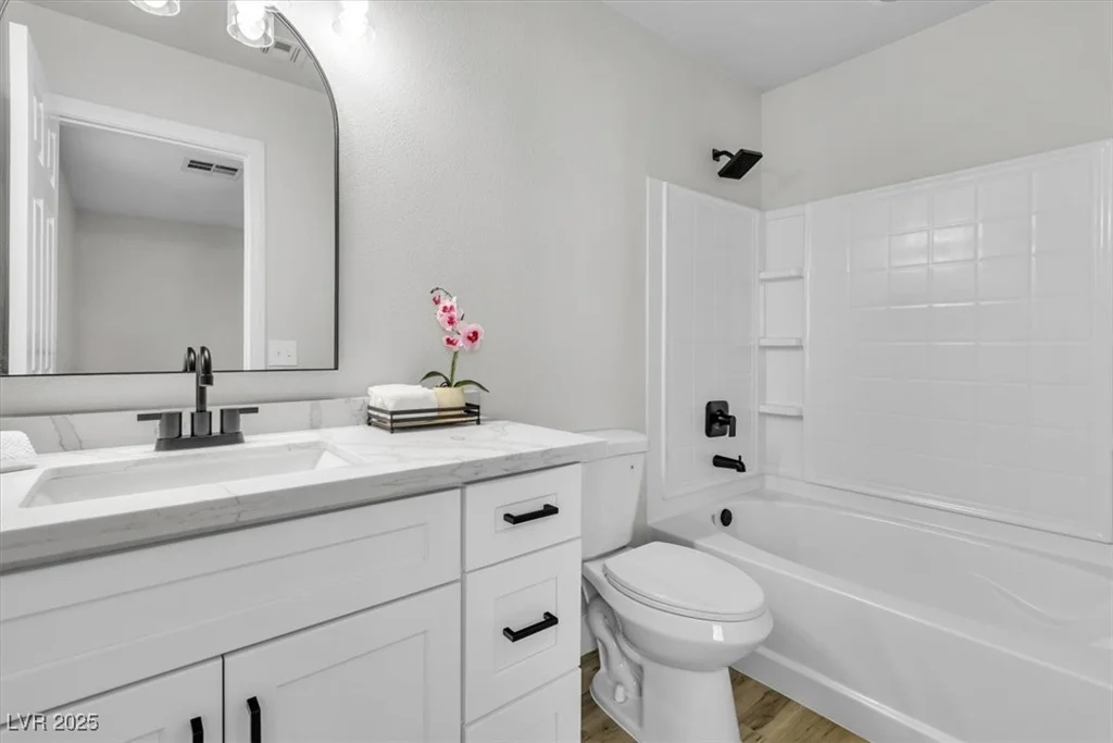 10373 Midnight Iris, Las Vegas, NV 89183