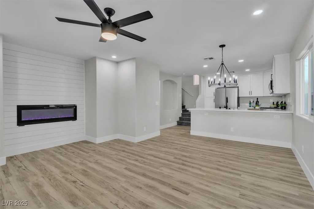 10373 Midnight Iris, Las Vegas, NV 89183