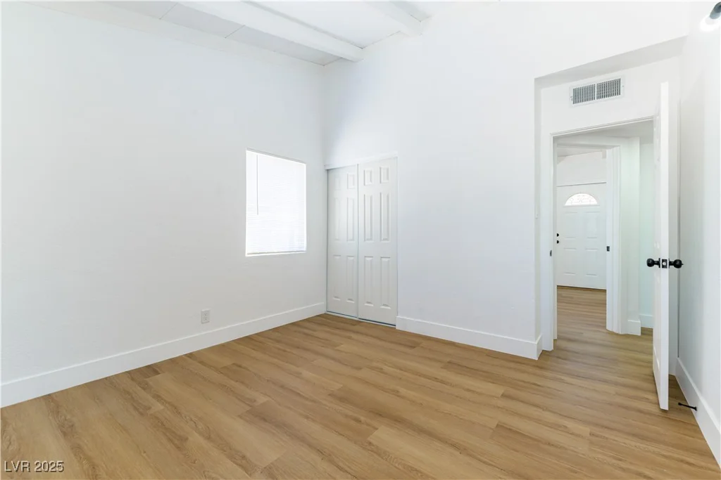 1916 Howard, Las Vegas, NV 89104