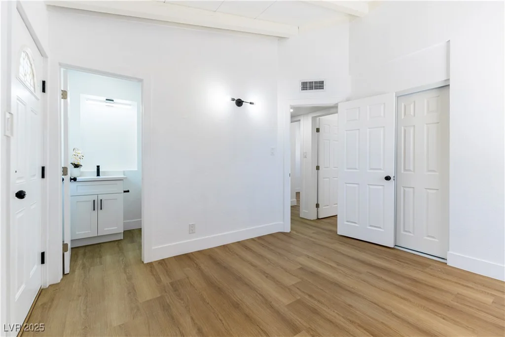1916 Howard, Las Vegas, NV 89104