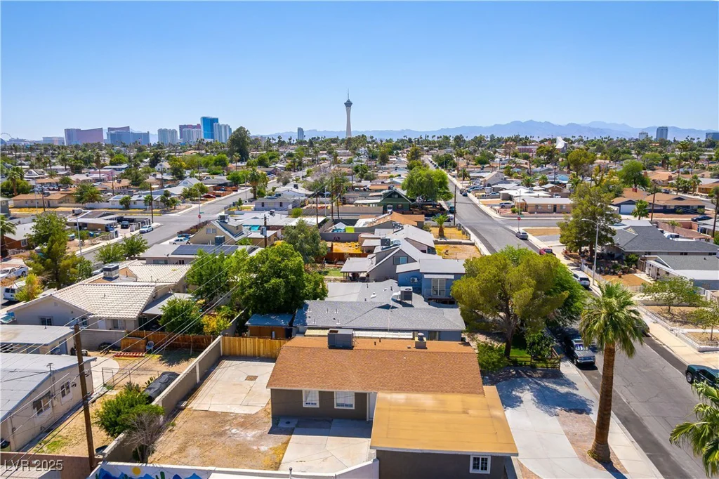 1916 Howard, Las Vegas, NV 89104