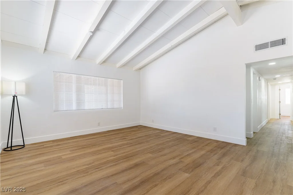 1916 Howard, Las Vegas, NV 89104