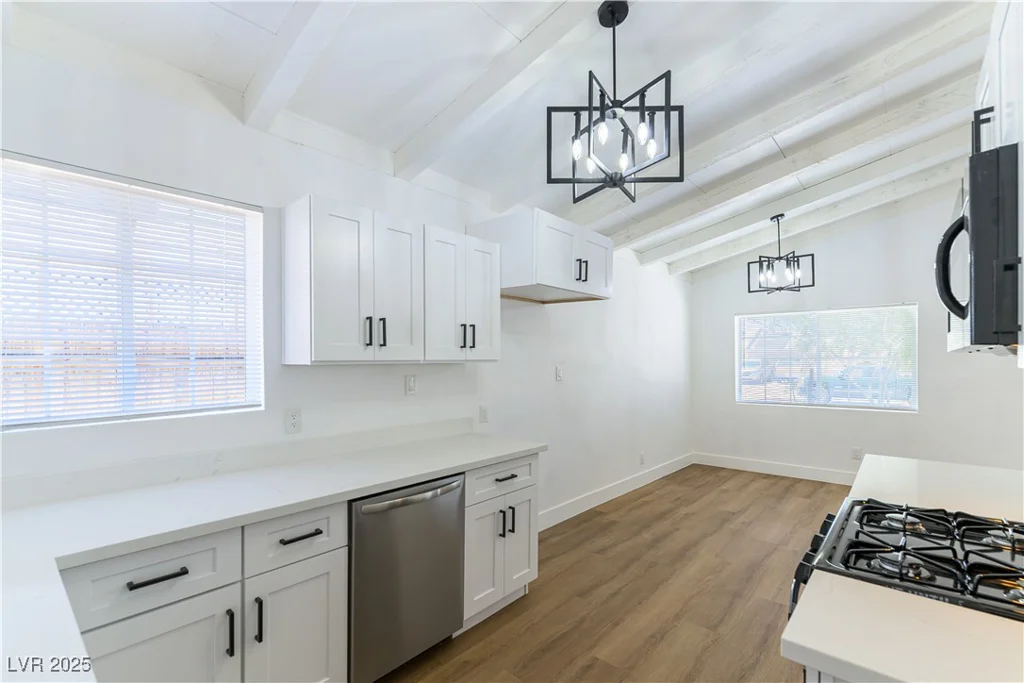 1916 Howard, Las Vegas, NV 89104
