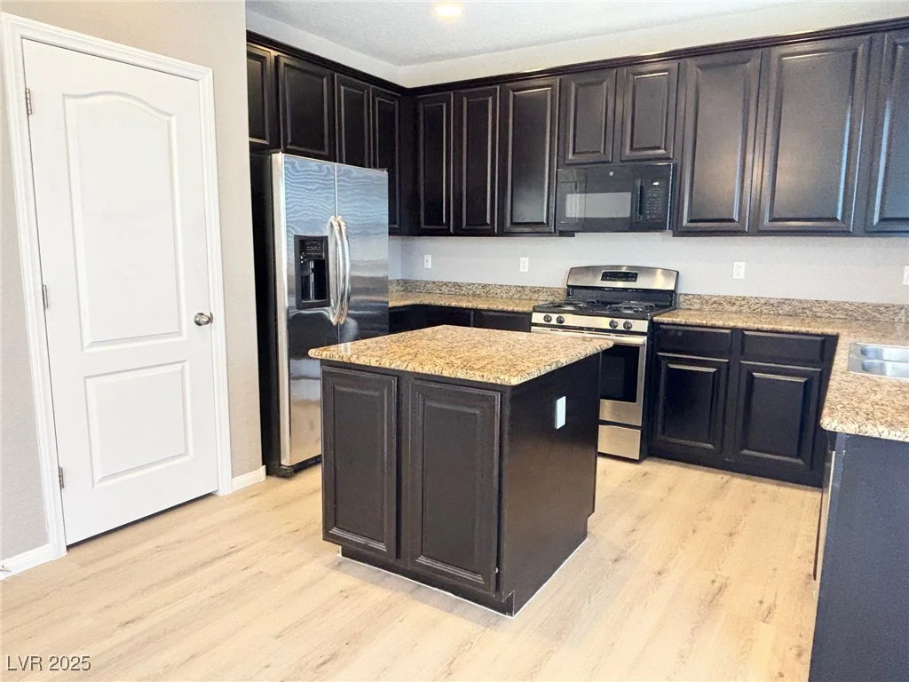 664 Forest Peak, Henderson, NV 89011