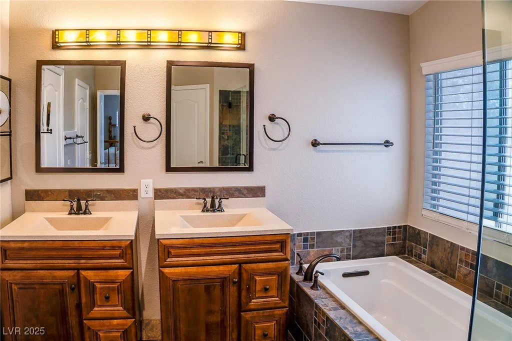 6293 Pavestone, Las Vegas, NV 89142