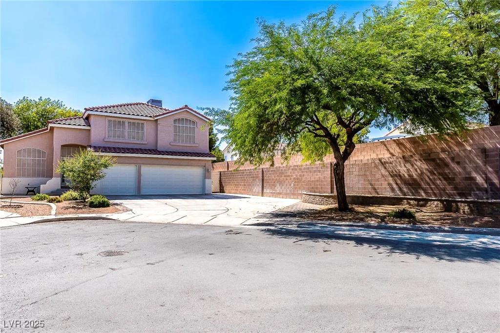 6293 Pavestone, Las Vegas, NV 89142