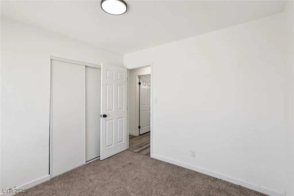 4825 Stillwater, Las Vegas, NV 89110