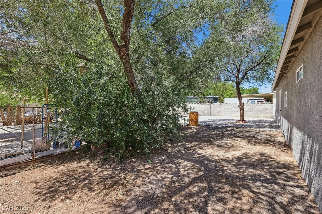 4825 Stillwater, Las Vegas, NV 89110