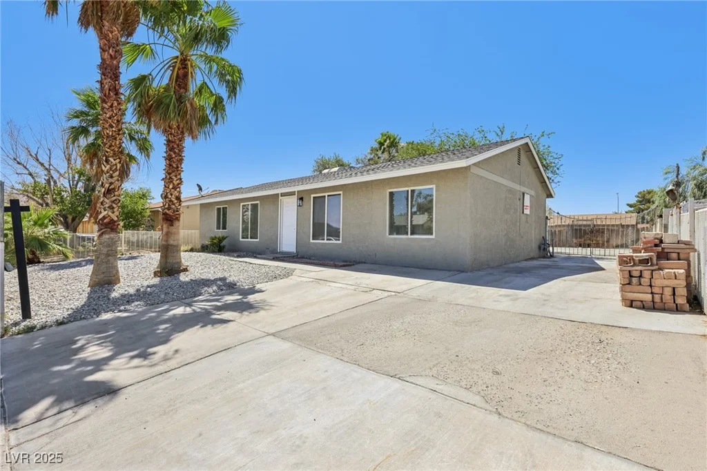 4825 Stillwater, Las Vegas, NV 89110