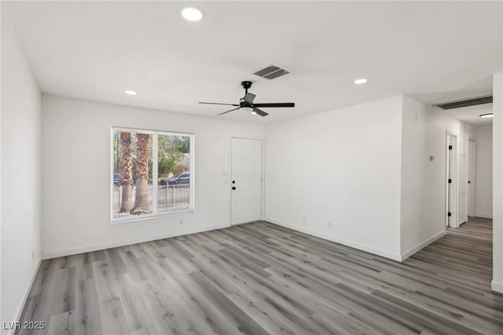 4825 Stillwater, Las Vegas, NV 89110