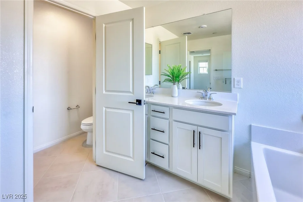 2728 Tricase, Henderson, NV 89044