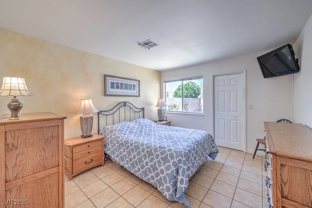 2738 Sandalwood, Henderson, NV 89074