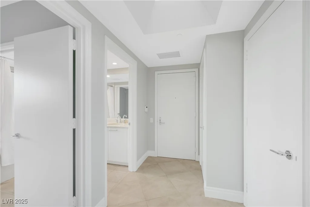 322 Karen, Las Vegas, NV 89109