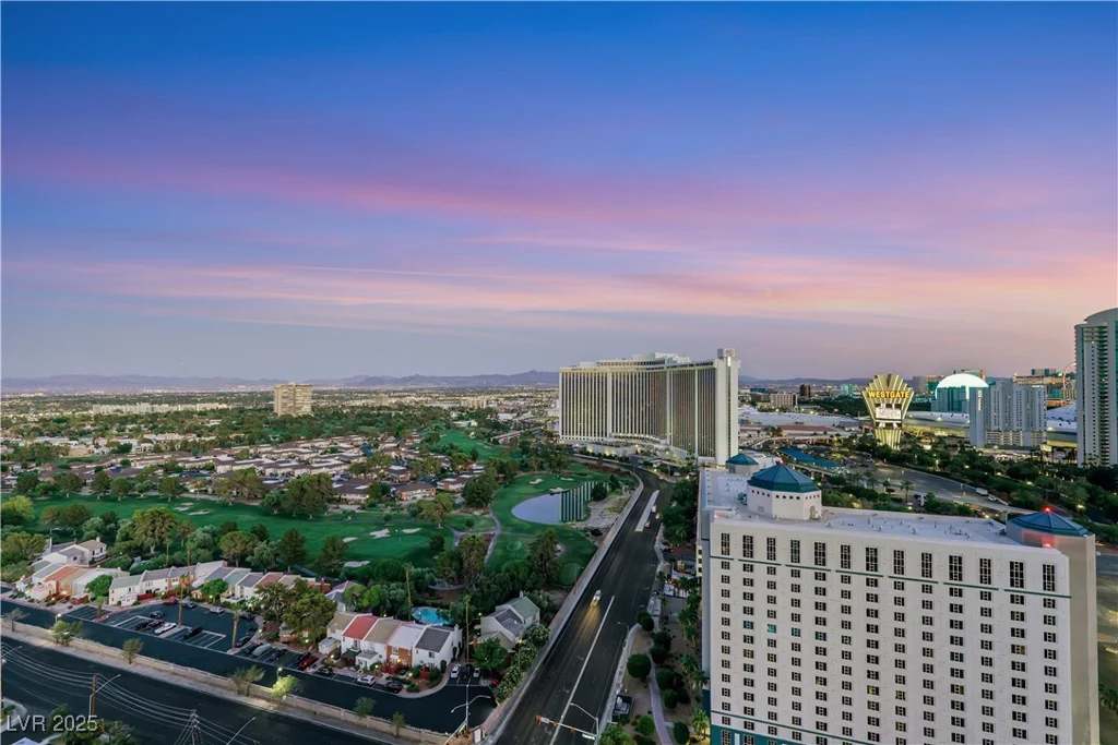 322 Karen, Las Vegas, NV 89109