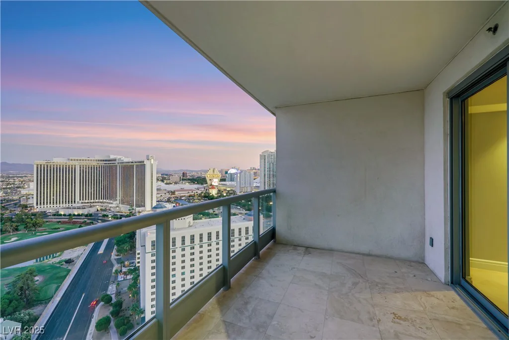 322 Karen, Las Vegas, NV 89109