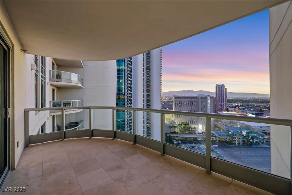 322 Karen, Las Vegas, NV 89109