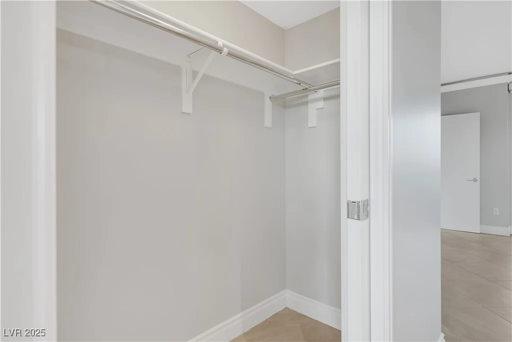 322 Karen, Las Vegas, NV 89109