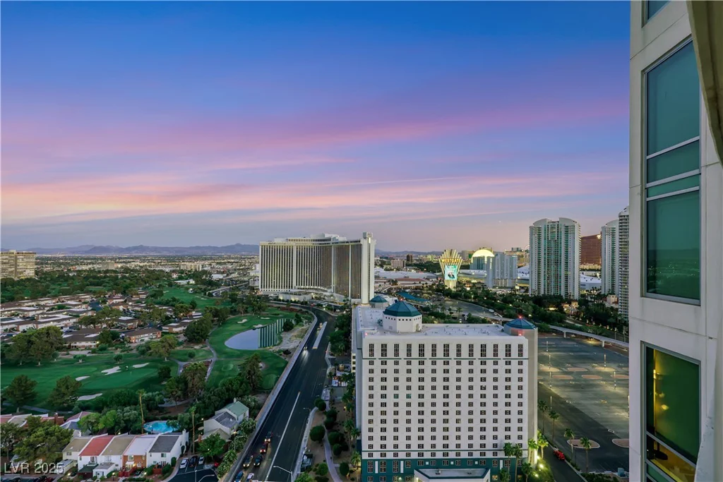 322 Karen, Las Vegas, NV 89109