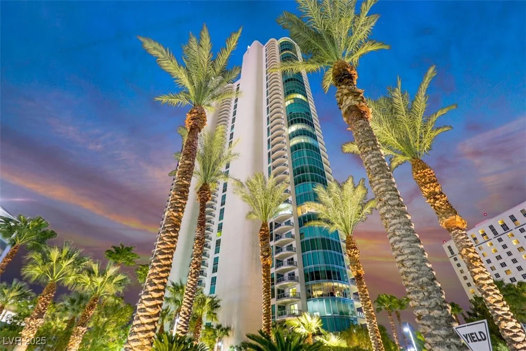 322 Karen, Las Vegas, NV 89109