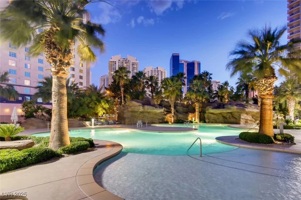 322 Karen, Las Vegas, NV 89109