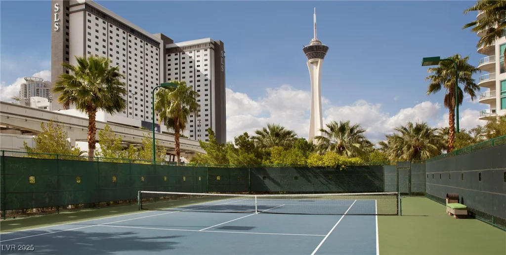 322 Karen, Las Vegas, NV 89109