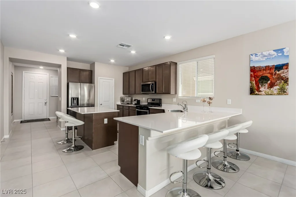 6909 Toll Mountain, North Las Vegas, NV 89086