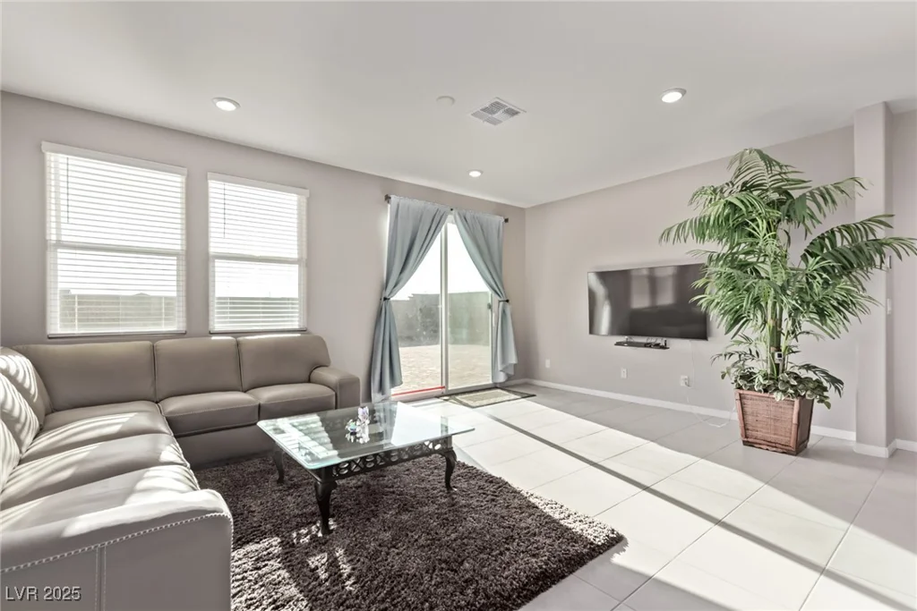 6909 Toll Mountain, North Las Vegas, NV 89086