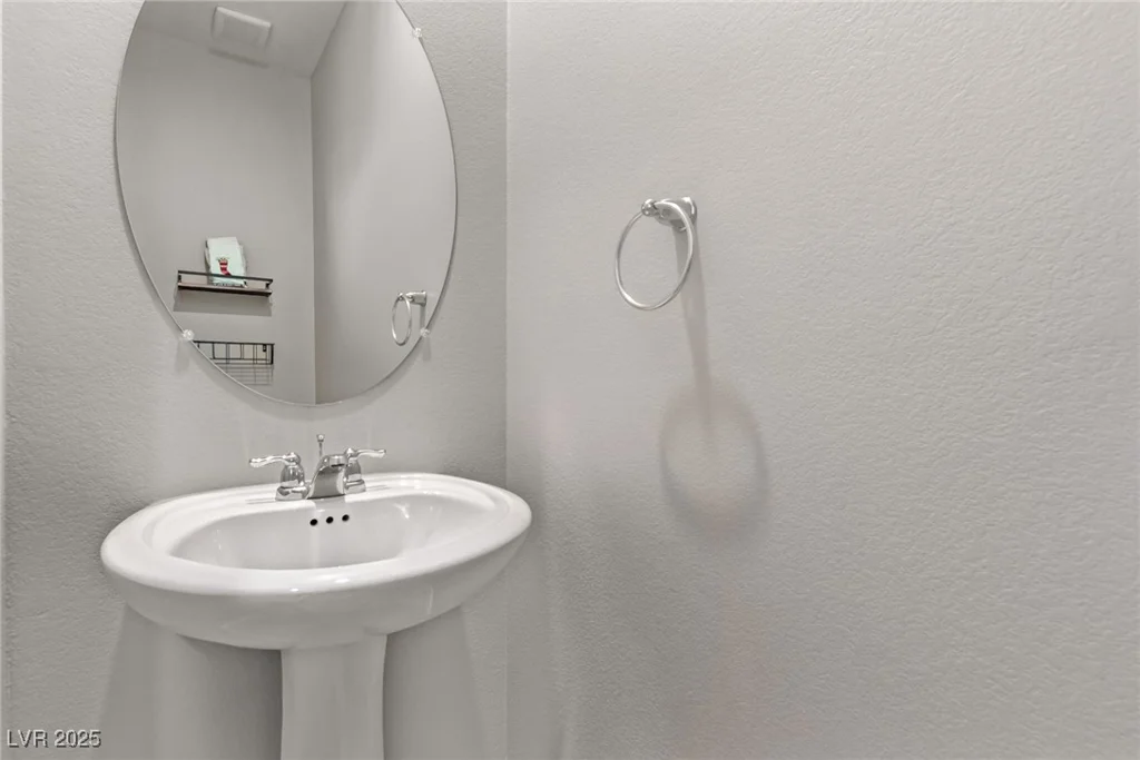 6909 Toll Mountain, North Las Vegas, NV 89086