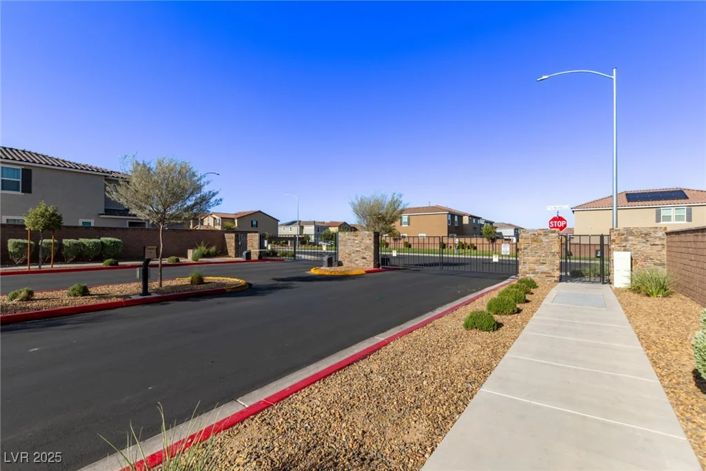 6909 Toll Mountain, North Las Vegas, NV 89086