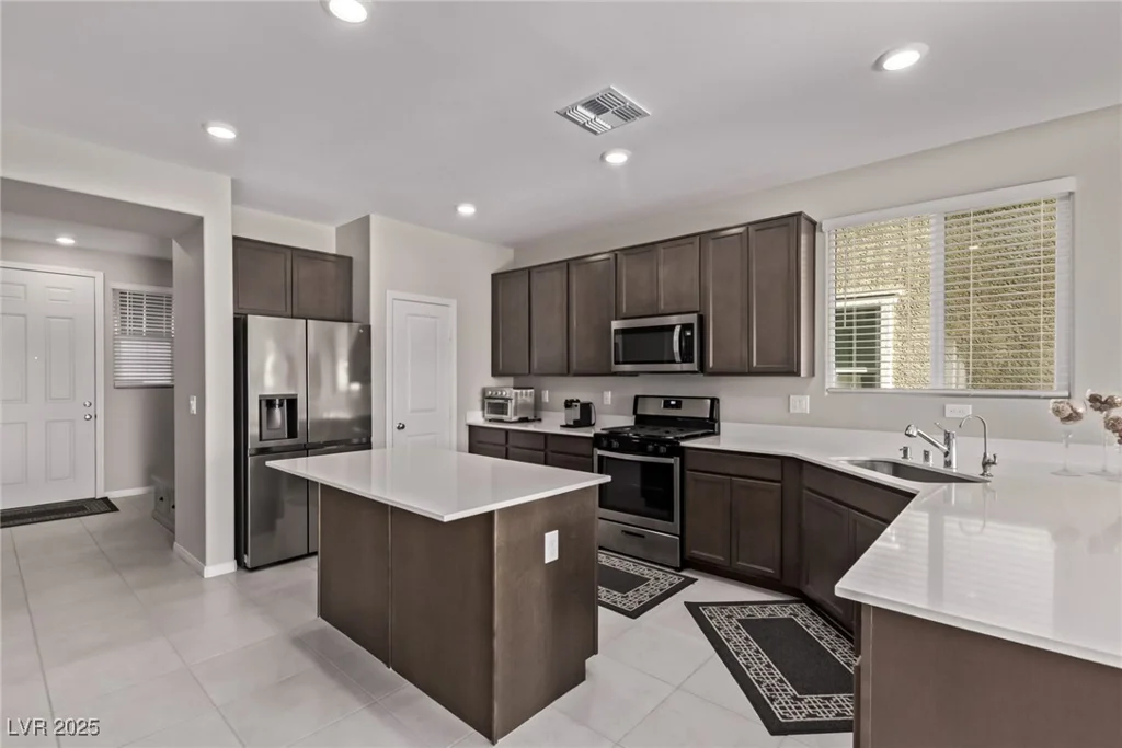 6909 Toll Mountain, North Las Vegas, NV 89086