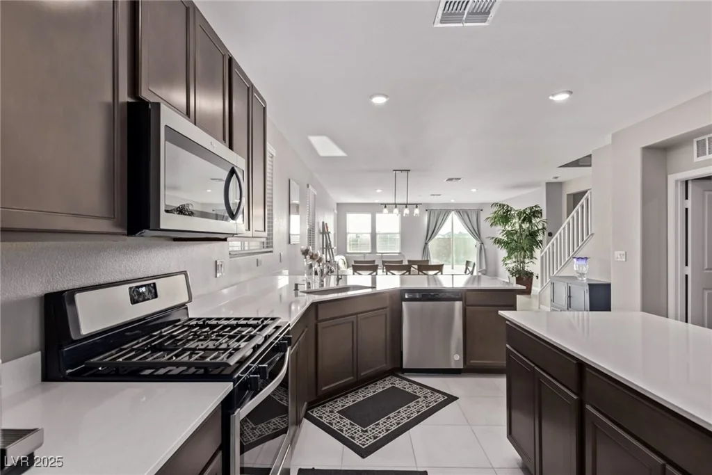 6909 Toll Mountain, North Las Vegas, NV 89086