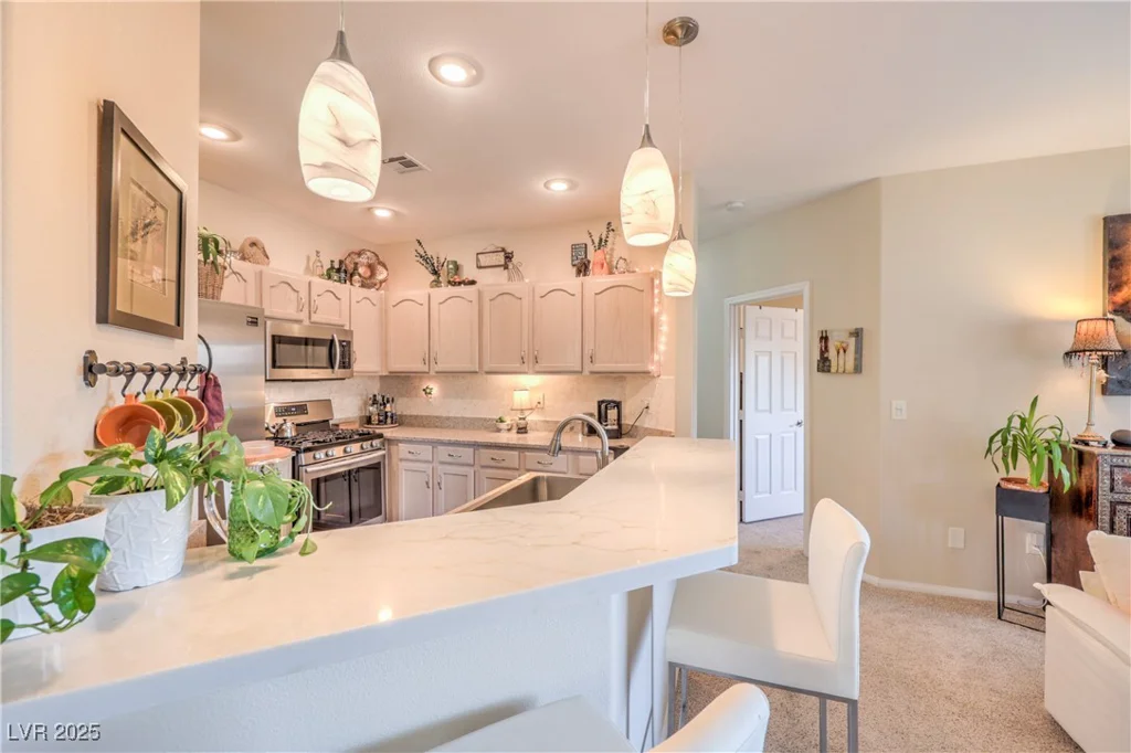 2050 Warm Springs, Henderson, NV 89014